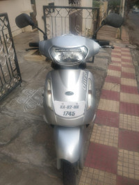 Metallic Silver Mahindra Duro DZ