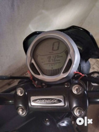 Black Bajaj Avenger Street 220