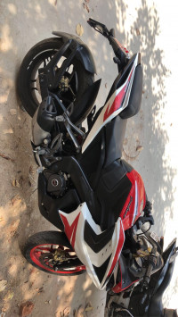 Red Bajaj Pulsar RS 200 ABS