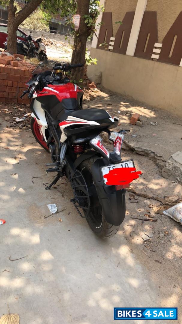 Red Bajaj Pulsar RS 200 ABS Red Bajaj Pulsar RS 200 ABS