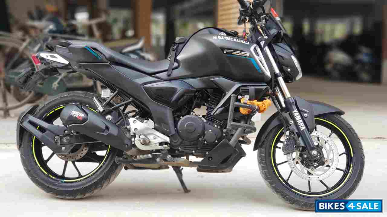 Matte Black Yamaha FZ-S FI V3