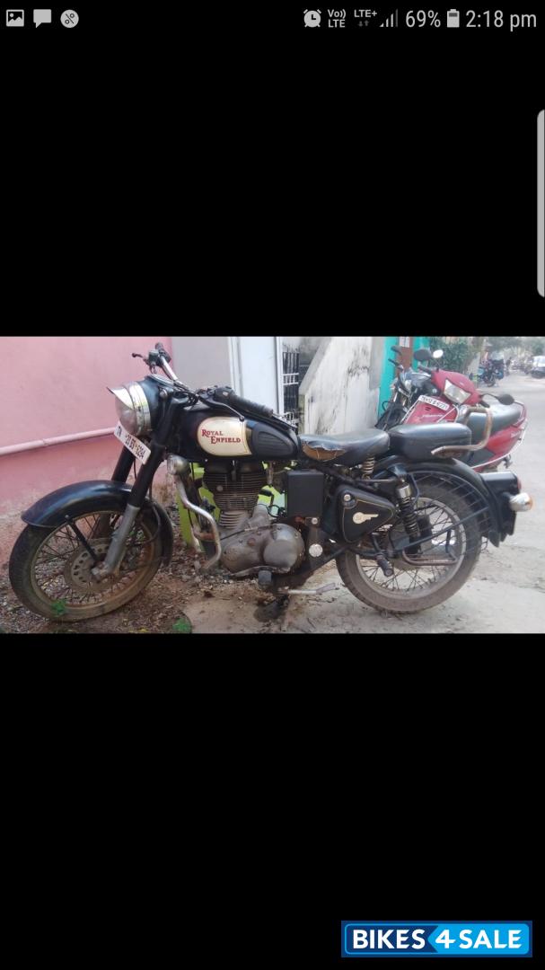 Black Royal Enfield Classic 350