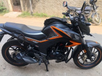 Orange Honda CB Hornet 160R