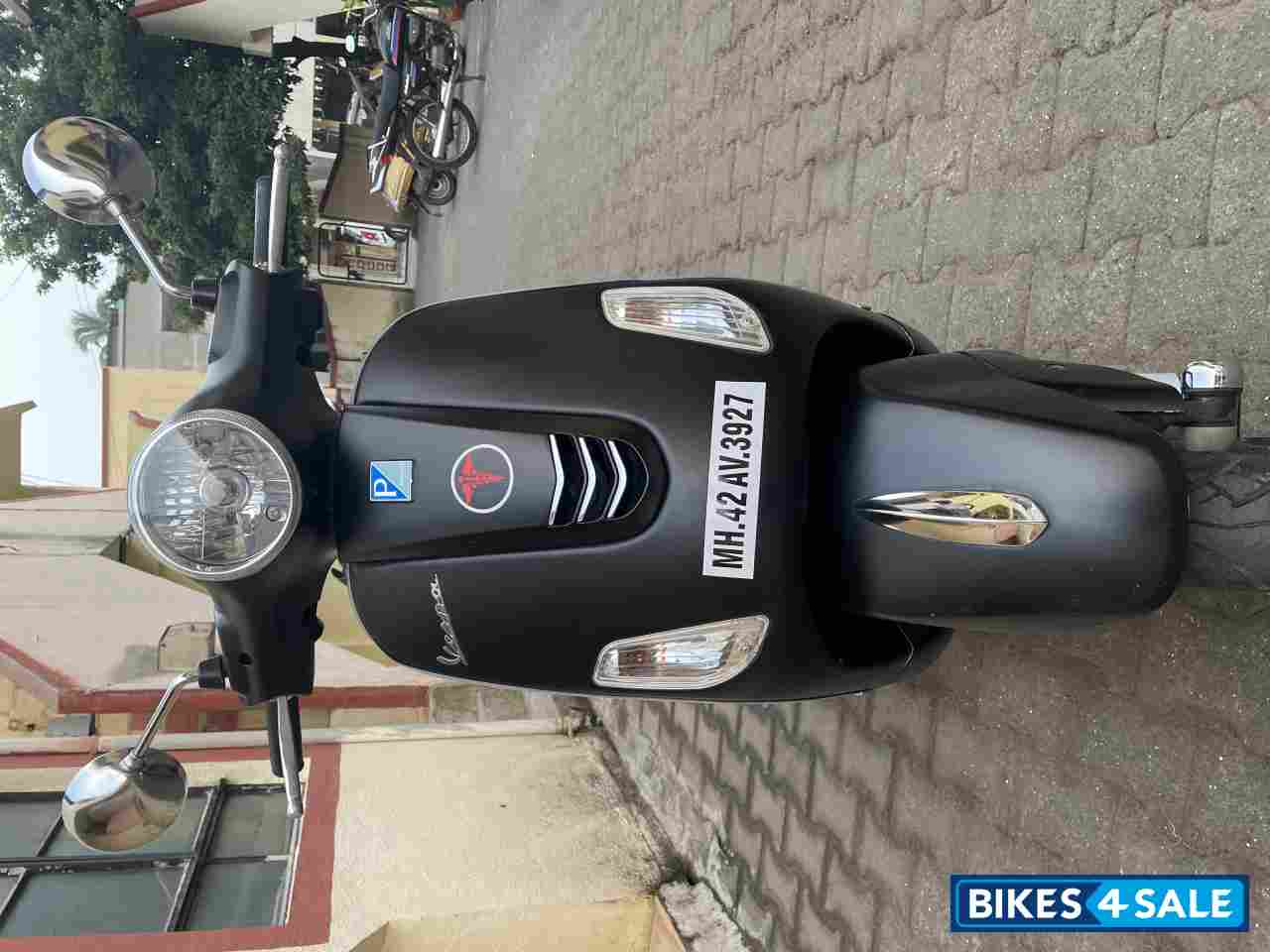 Black Matt Vespa VXL 125