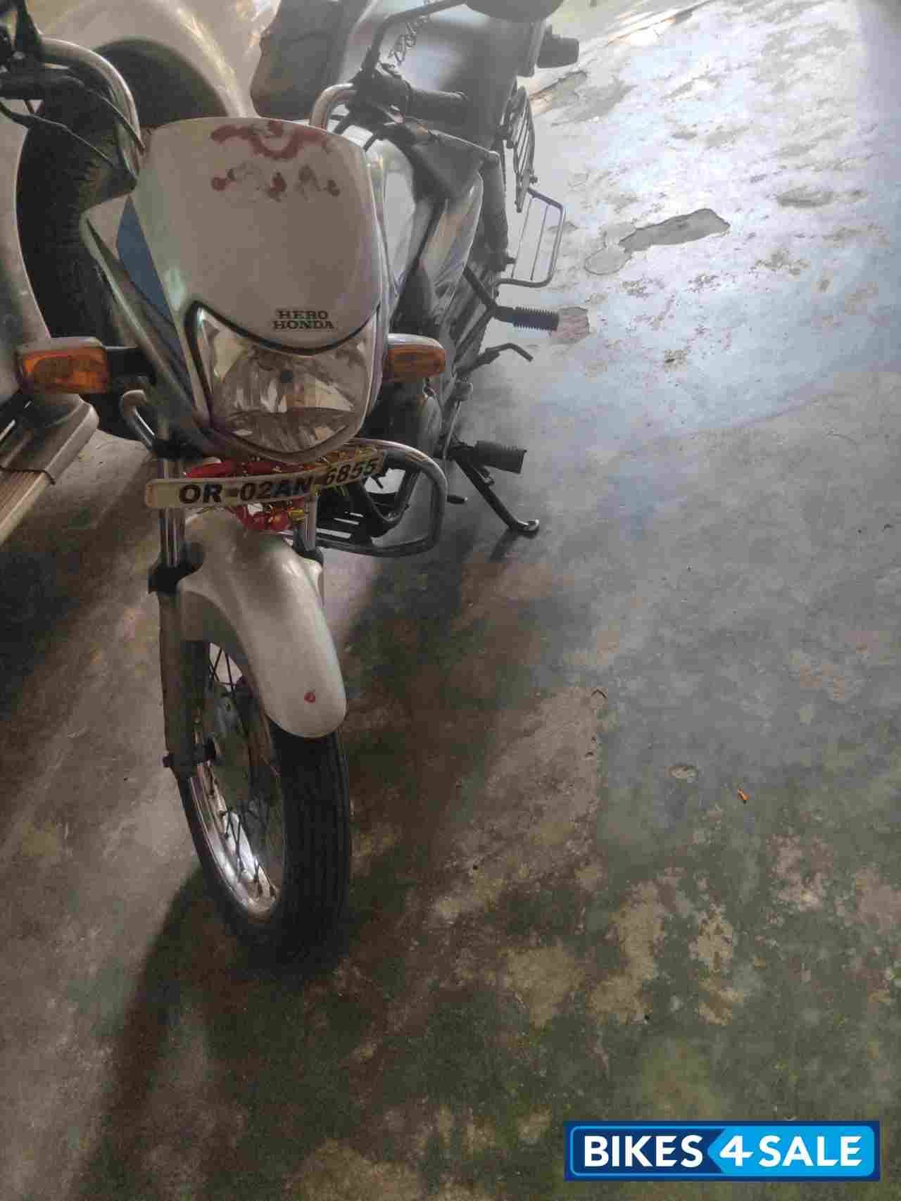 Silver Hero CD Deluxe