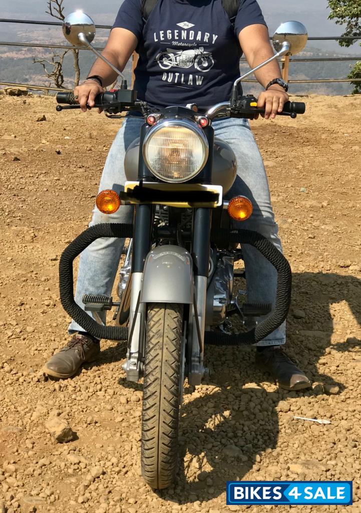 Grey Royal Enfield Classic Gunmetal Grey