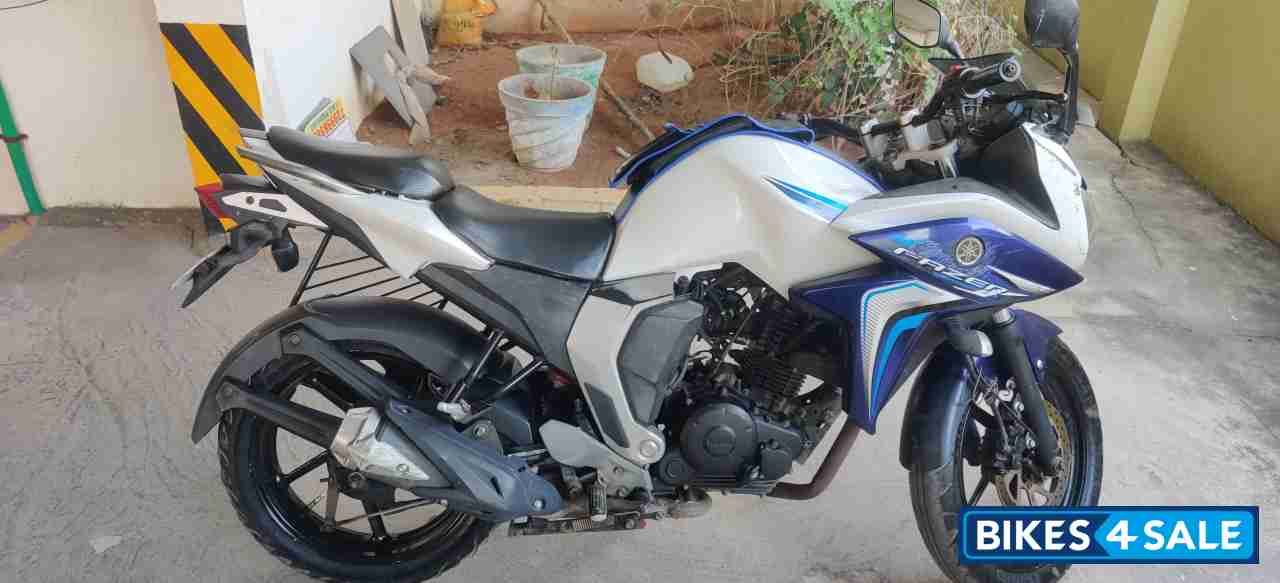 Yamaha Fazer FI V2