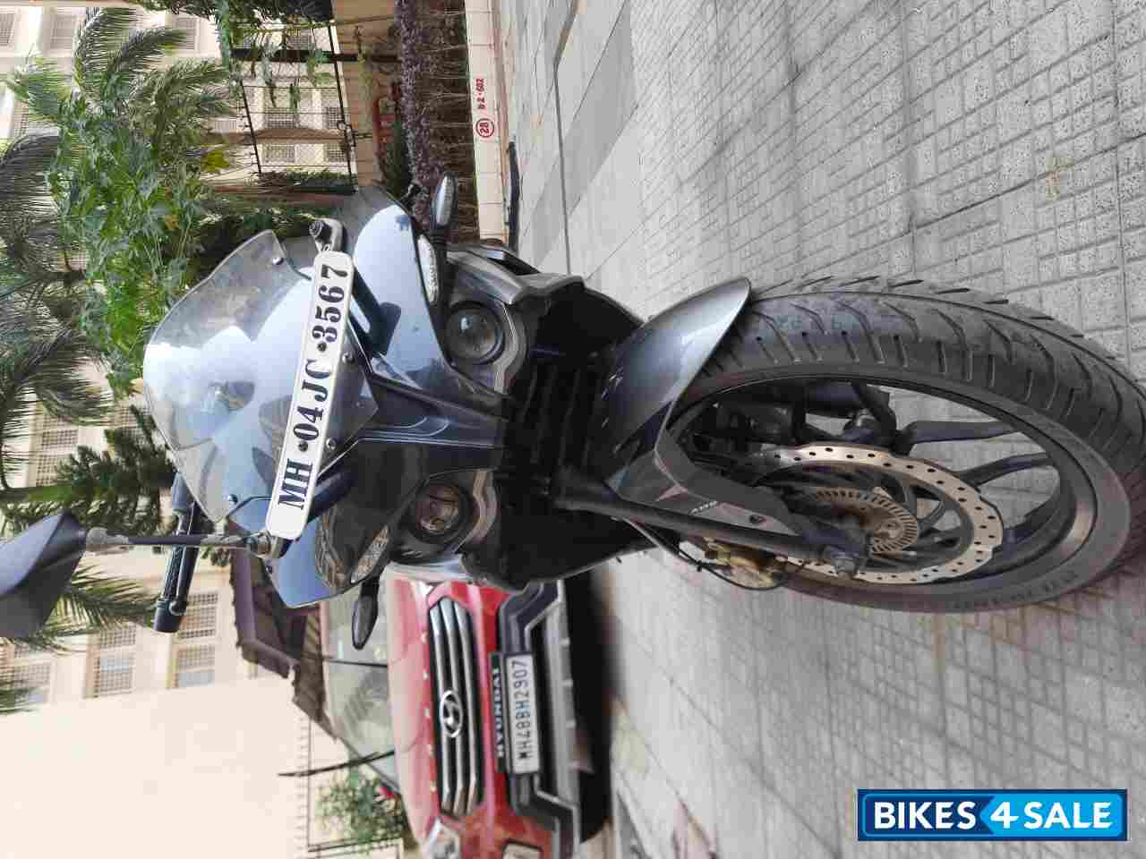 Bajaj Pulsar RS 200 ABS Bajaj Pulsar RS 200 ABS