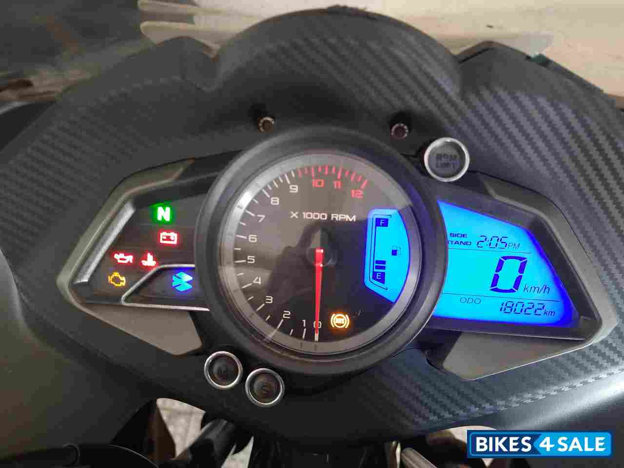 Bajaj Pulsar RS 200 ABS Bajaj Pulsar RS 200 ABS