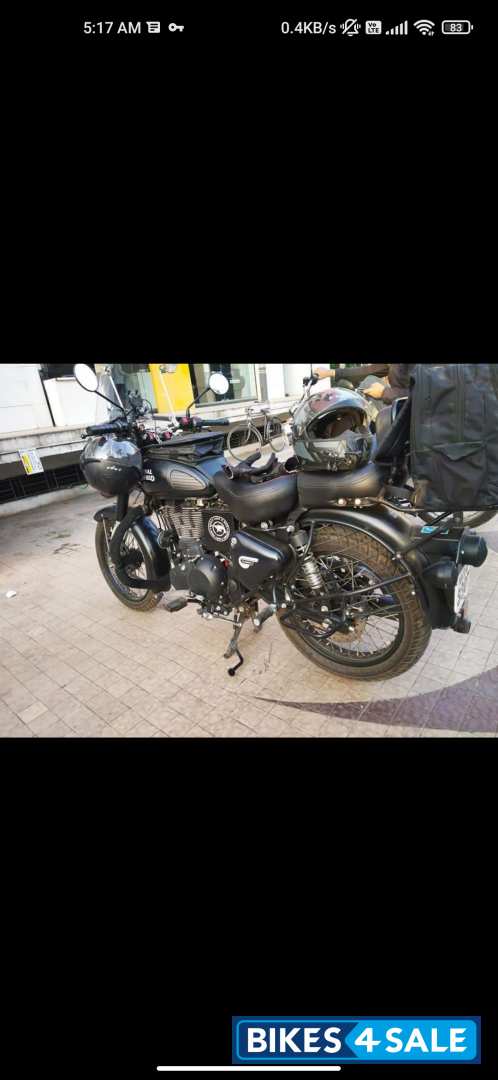 Royal Enfield Classic Stealth Black