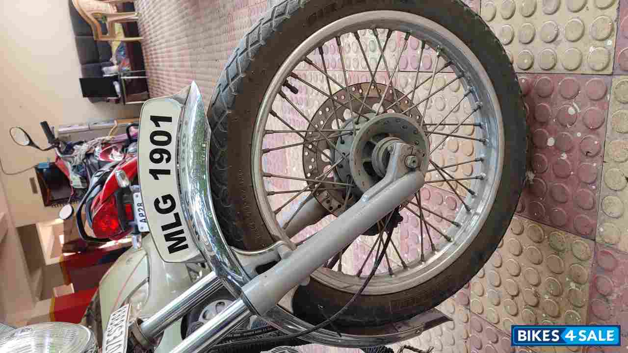 Royal Enfield Bullet 350 ES