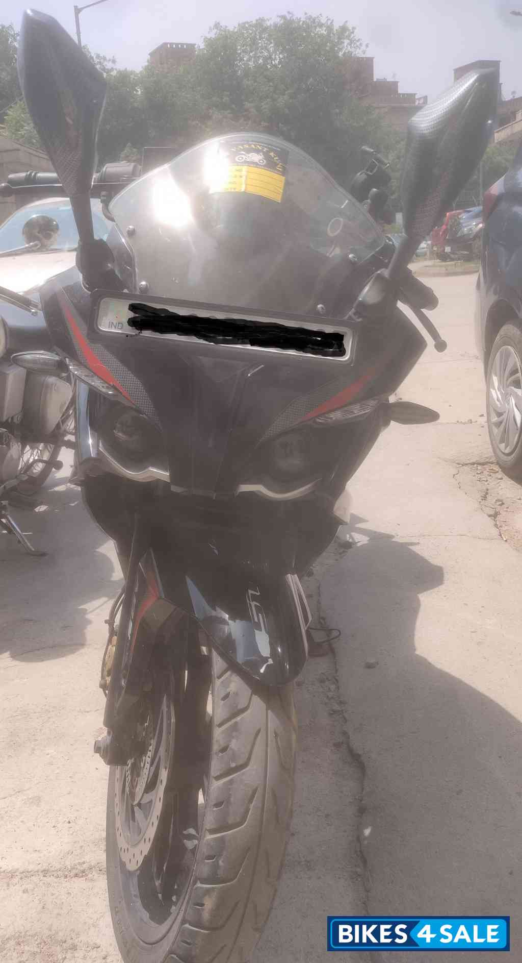Bajaj Pulsar RS 200 ABS Bajaj Pulsar RS 200 ABS