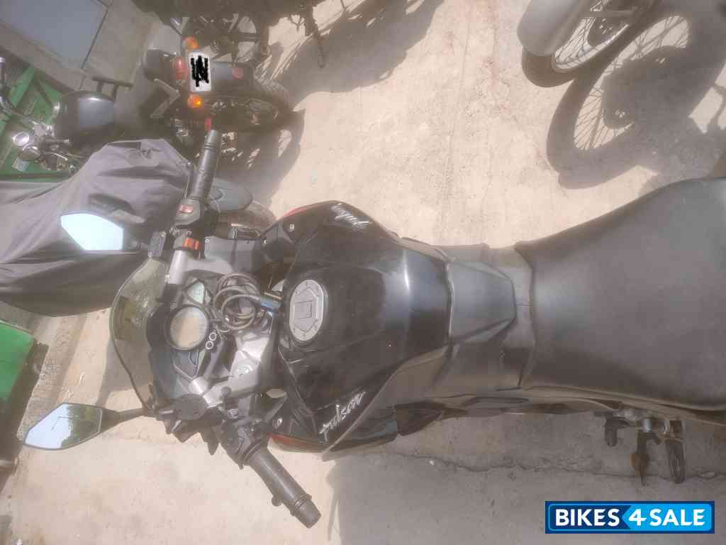 Bajaj Pulsar RS 200 ABS Bajaj Pulsar RS 200 ABS