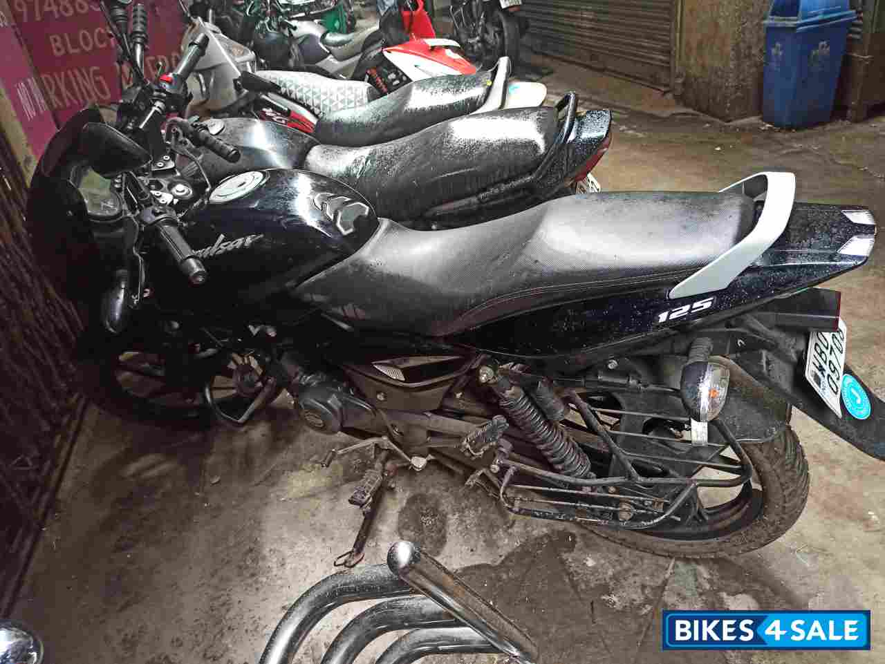 Bajaj Pulsar 125 Neon BS6