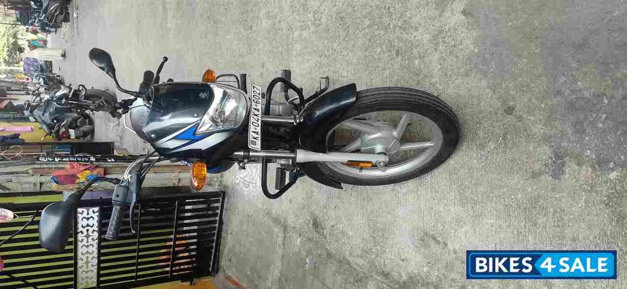 Blue Bajaj CT 100 ES