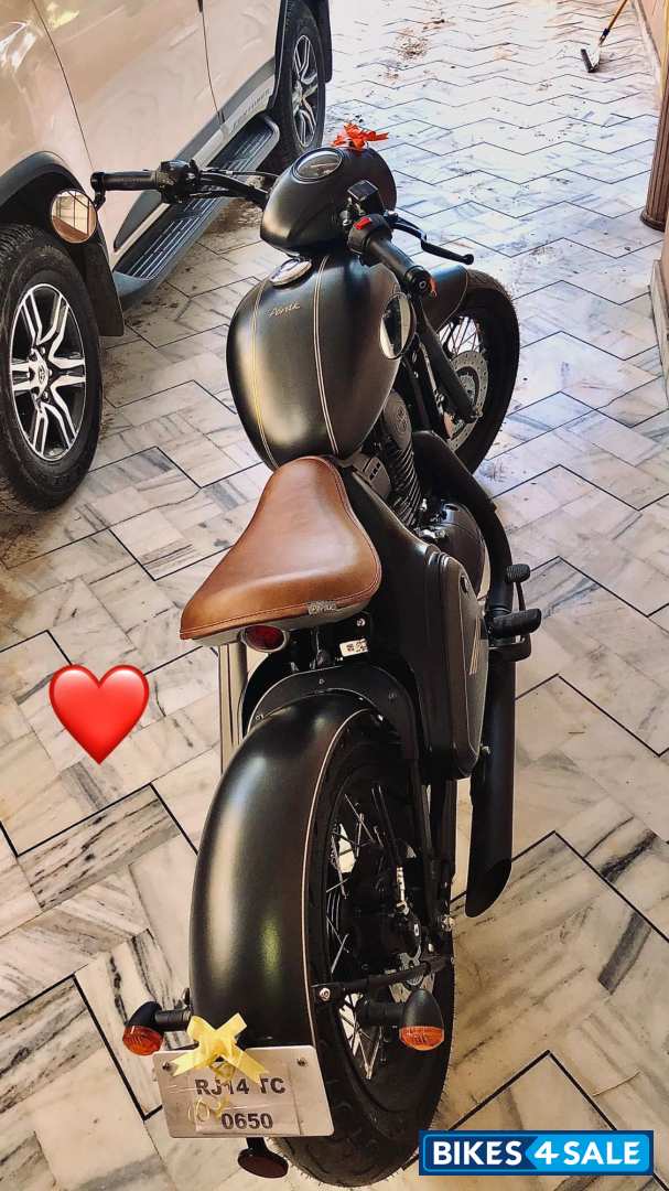 Charcoal Grey Jawa Perak BS6