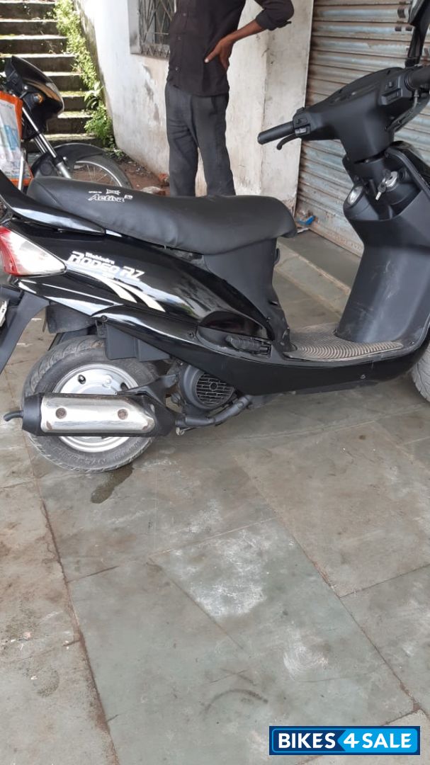 Black Mahindra Rodeo