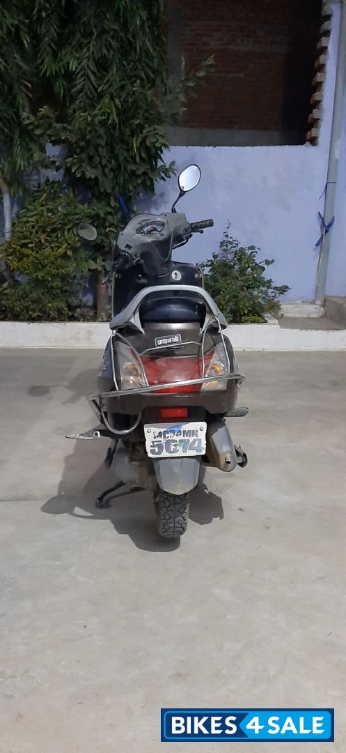 Brown Honda Activa 3G