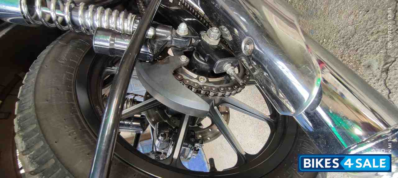 Gunmetal Grey Royal Enfield Classic Gunmetal Grey