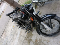 Black Royal Enfield Classic Stealth Black