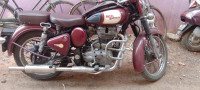 Meroon Royal Enfield Classic 350