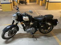 Black Royal Enfield Classic 350