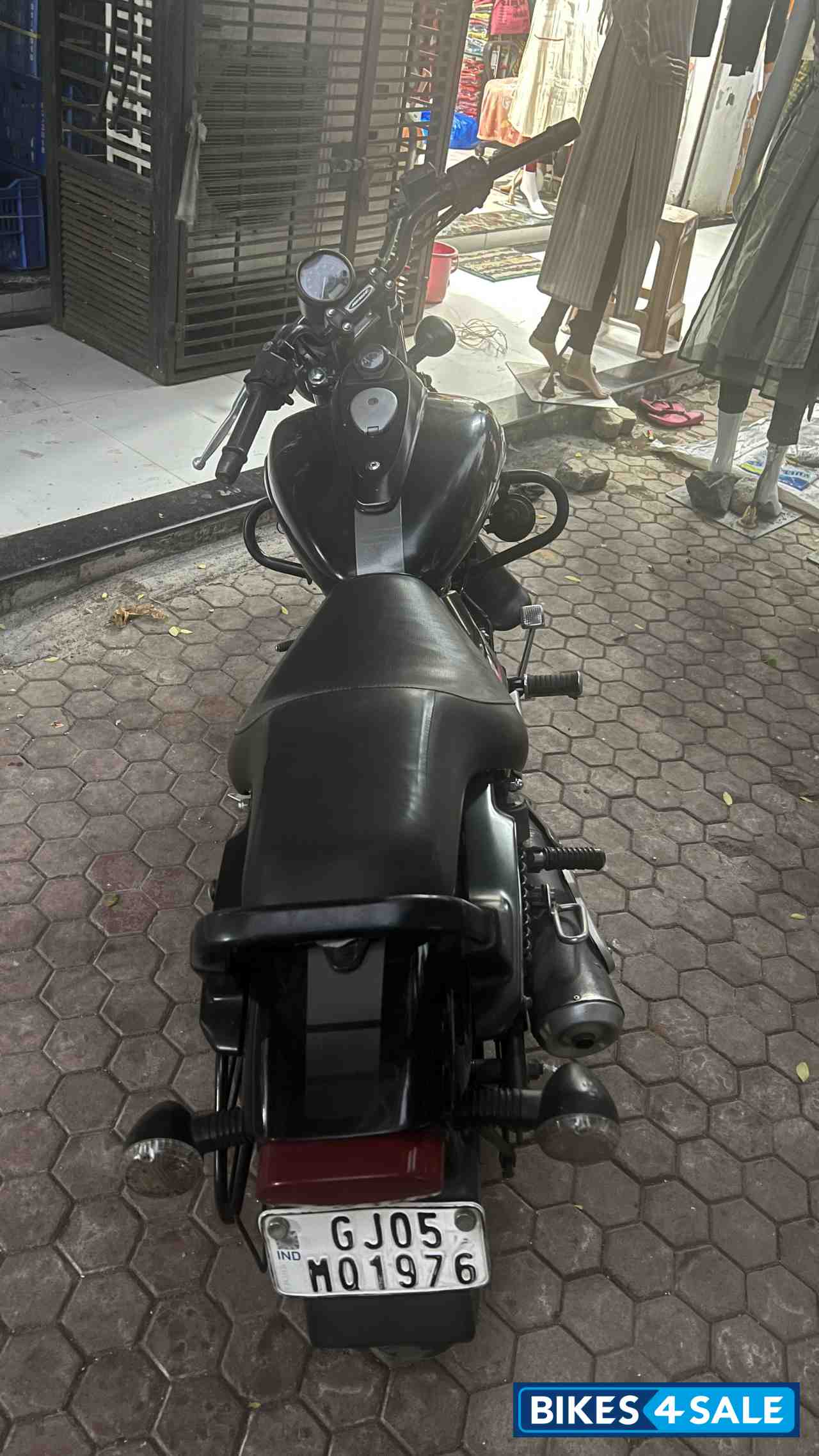 Bajaj Avenger Street 220