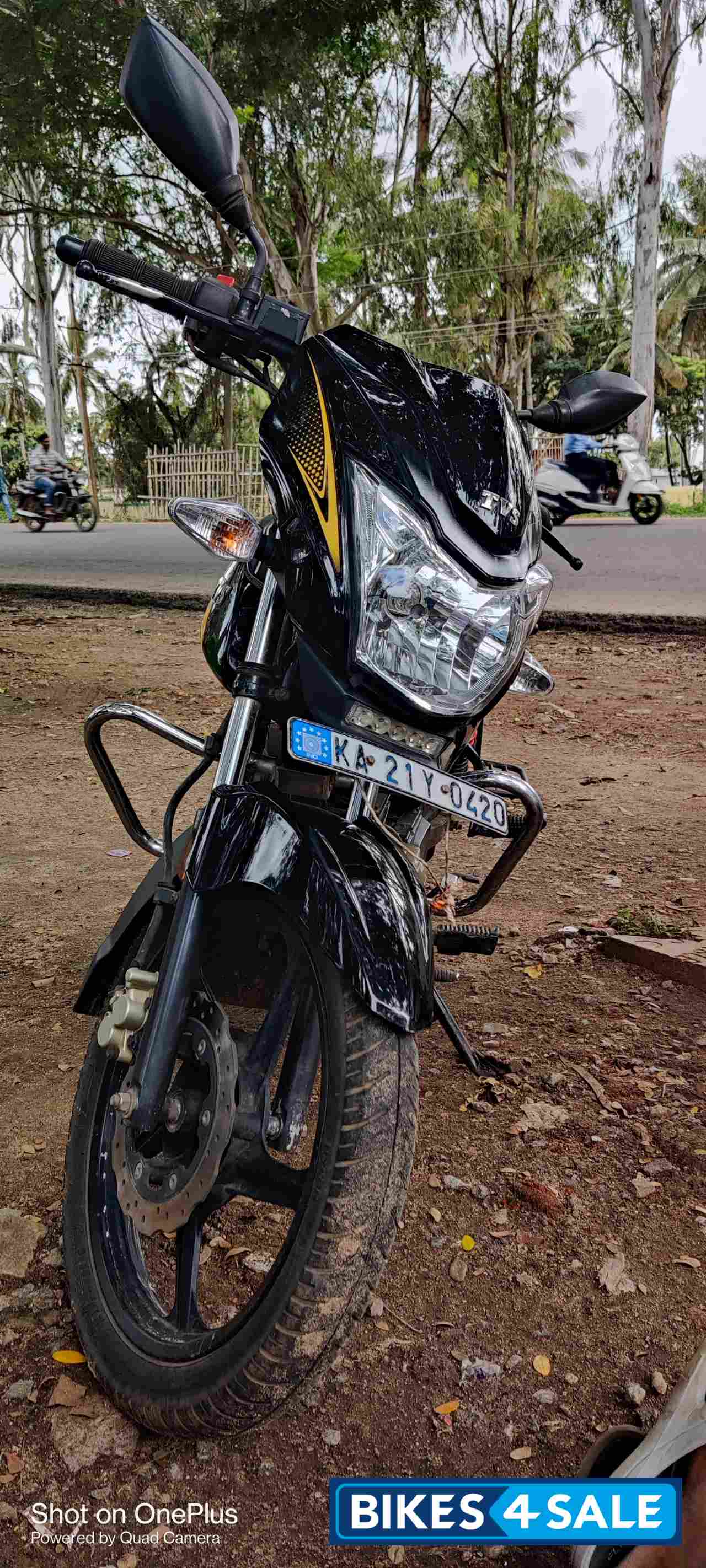 TVS Victor Premium Edition