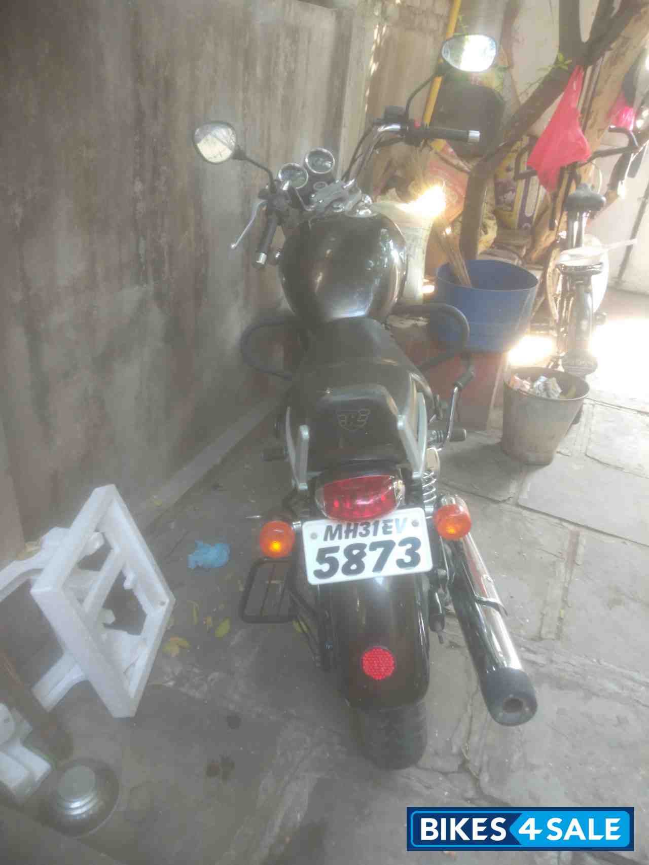 Royal Enfield Thunderbird