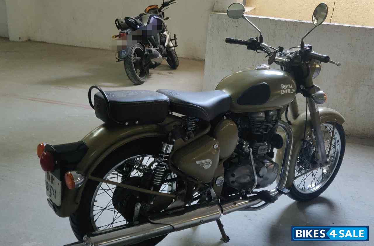 Royal Enfield Classic Desert Storm Royal Enfield Classic Desert Storm