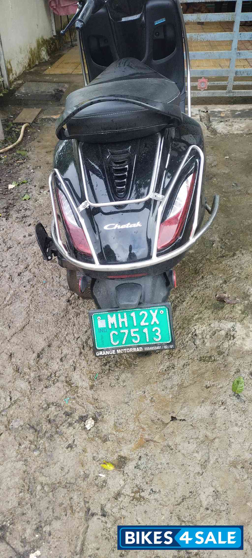 Black Bajaj Chetak Blue 2901 Tecpac