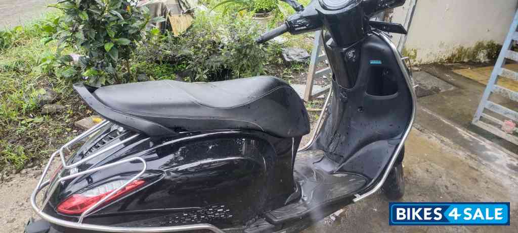 Black Bajaj Chetak Blue 2901 Tecpac