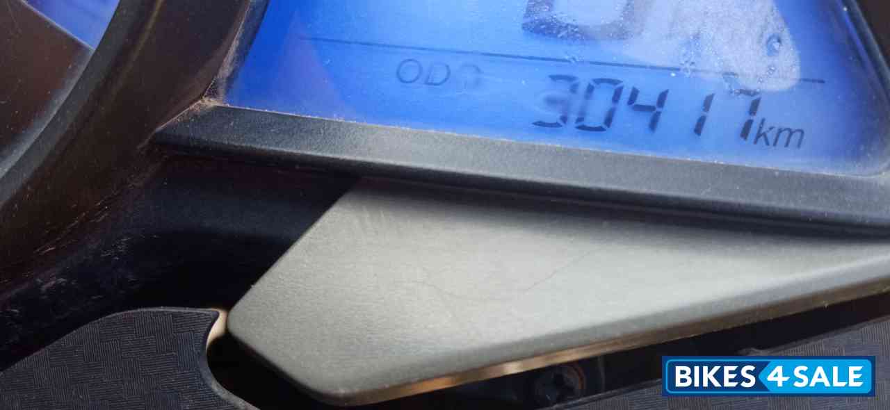 Blue Bajaj Pulsar RS 200