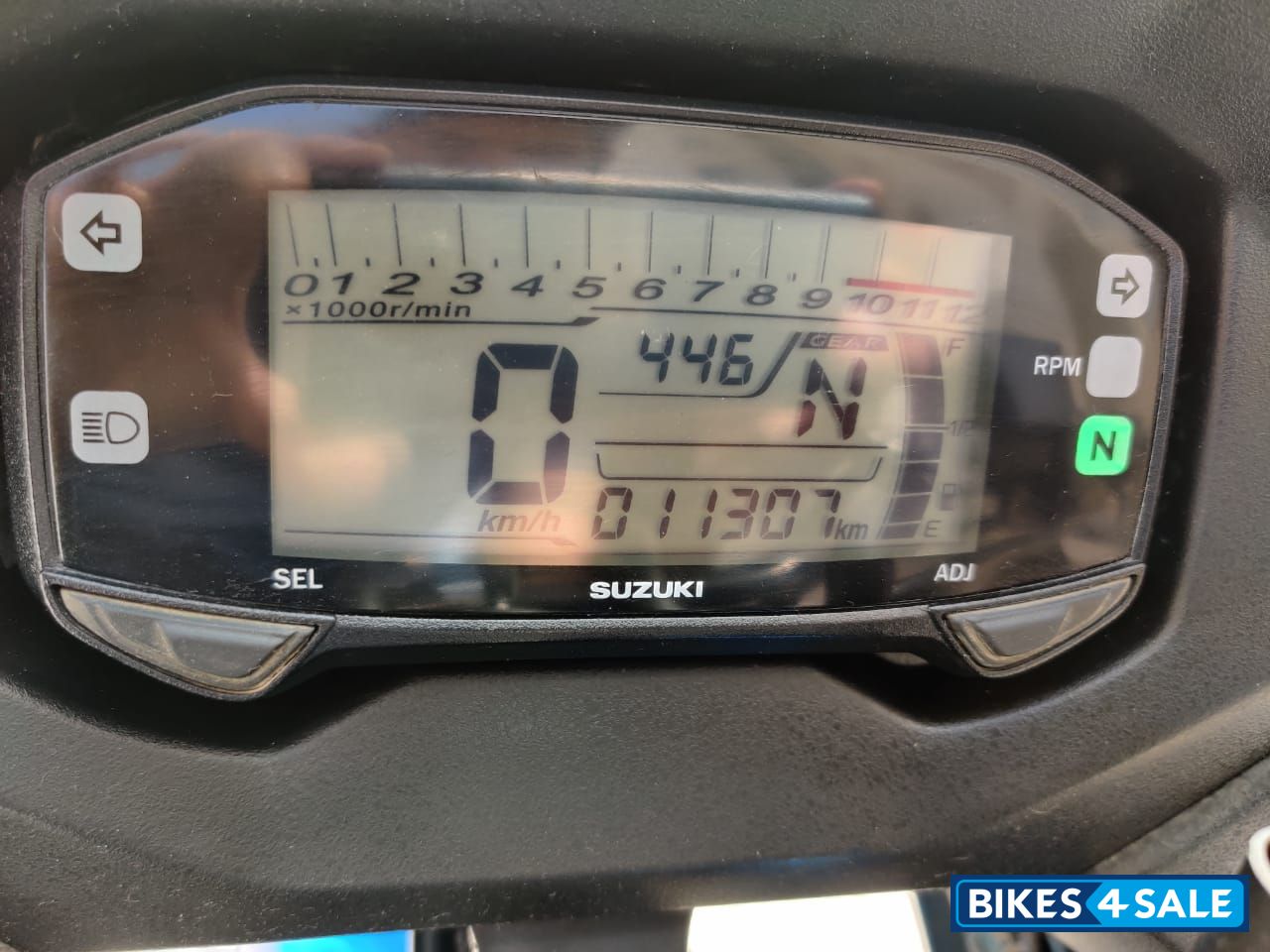 Blue Suzuki Gixxer SF