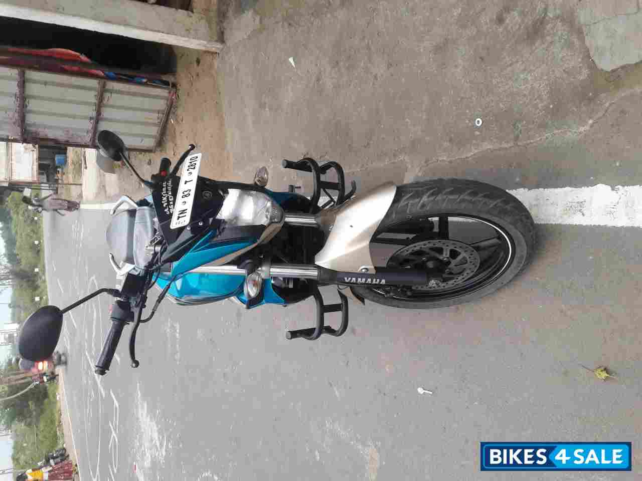 Lightning Cyan Yamaha FZ-S FI V2