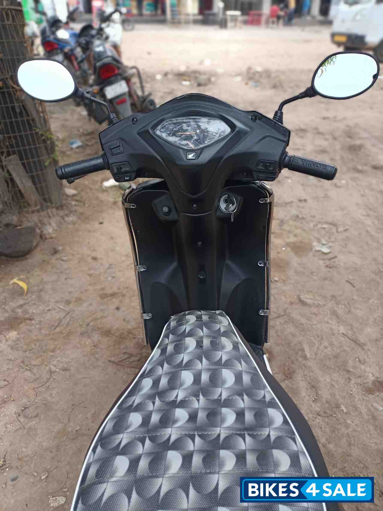 Honda Activa 4G Picture 2. Bike ID 408214. Bike located in Vadodara