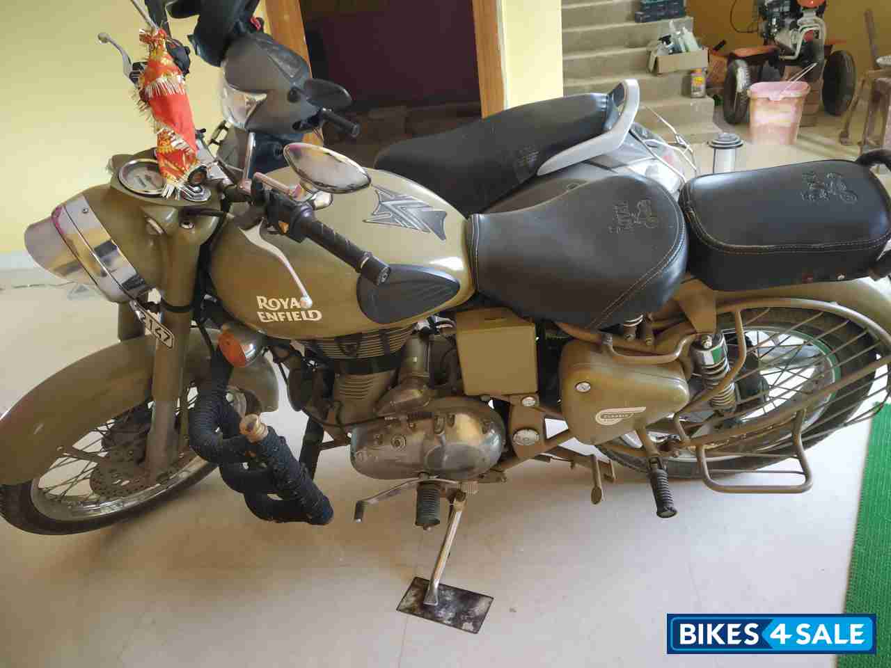 Desert Strome Royal Enfield Classic Desert Storm