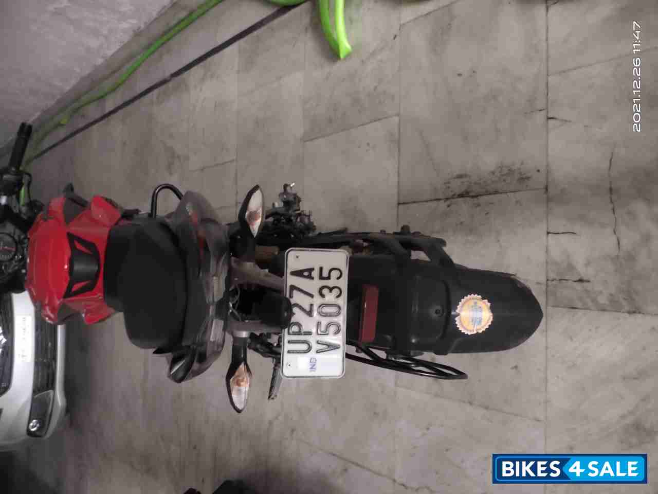 Red Bajaj Pulsar 200 NS