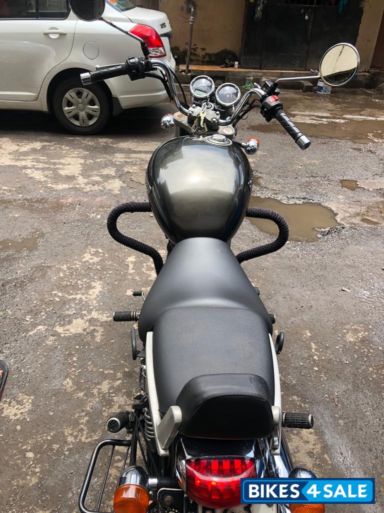 Space Grey Royal Enfield Thunderbird 350 Space Grey Royal Enfield Thunderbird 350