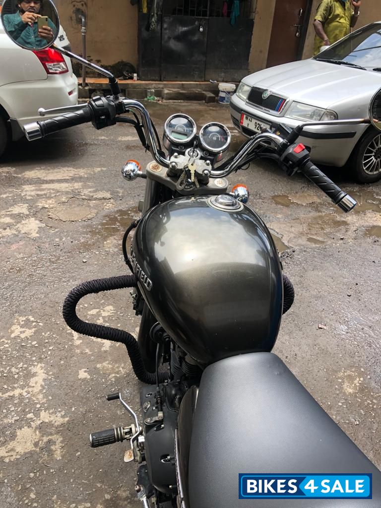Space Grey Royal Enfield Thunderbird 350 Space Grey Royal Enfield Thunderbird 350