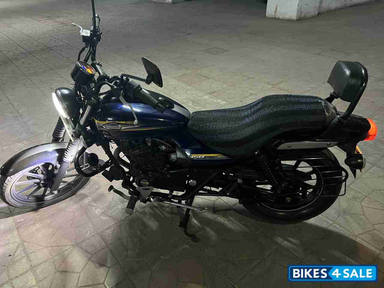 Bajaj Avenger Street 150
