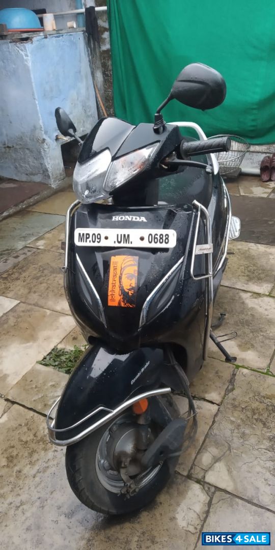 Black Honda Activa 5G