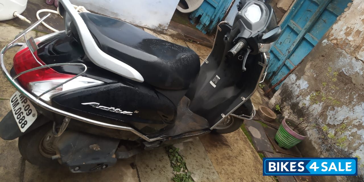 Black Honda Activa 5G Black Honda Activa 5G