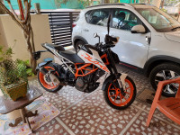 KTM Duke 390 BS6