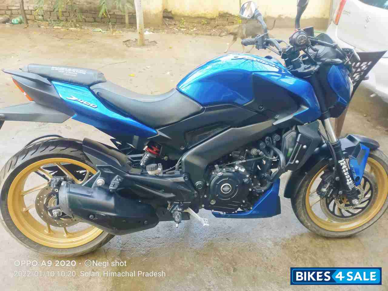 Blue Bajaj Dominar 400 Disc