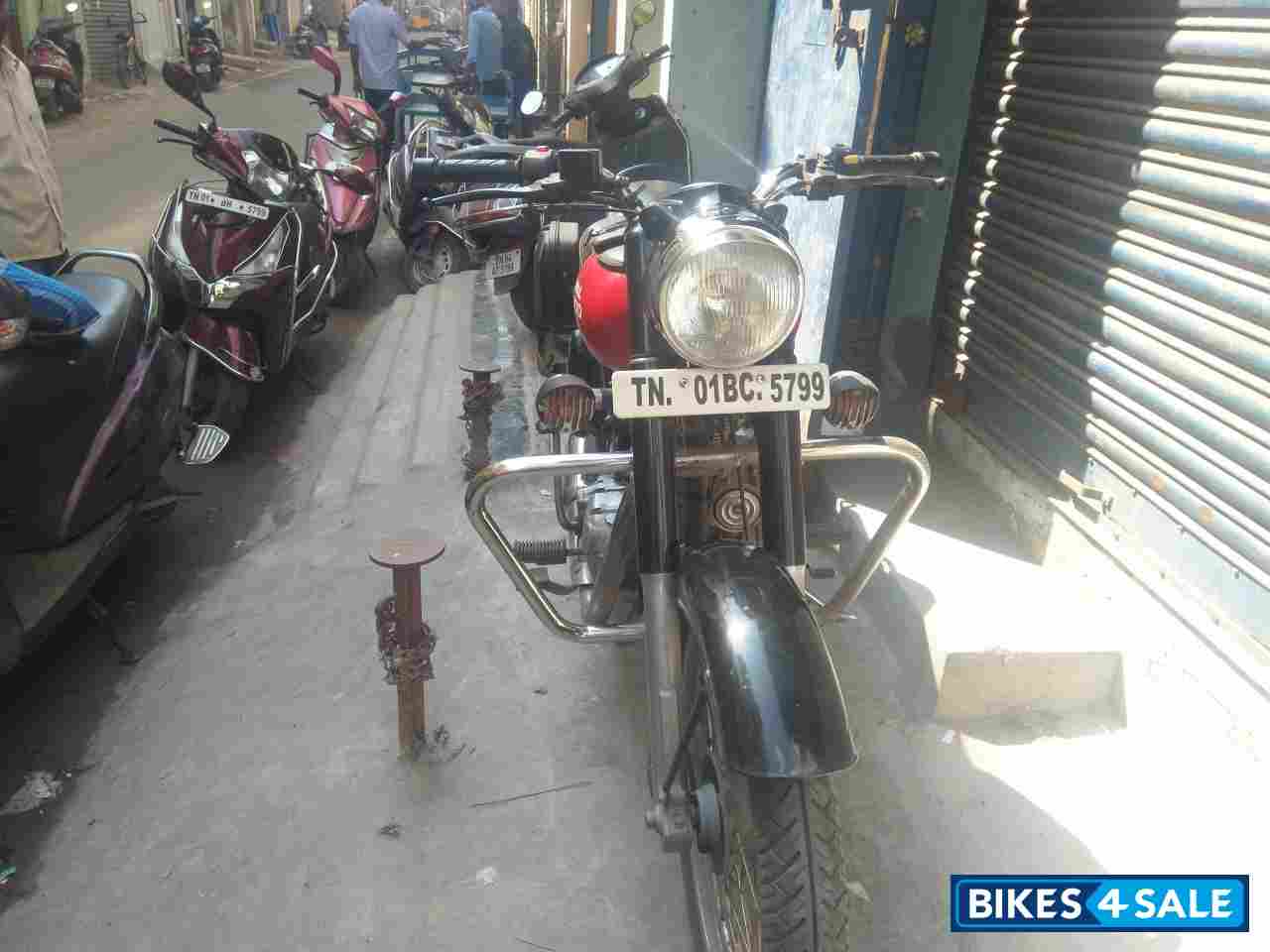 Royal Enfield Classic 350 Redditch Red