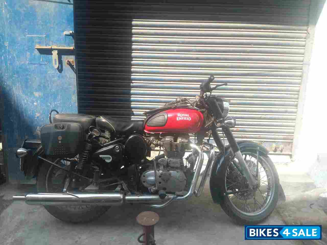 Royal Enfield Classic 350 Redditch Red