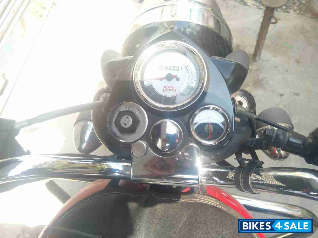 Royal Enfield Classic 350 Redditch Red