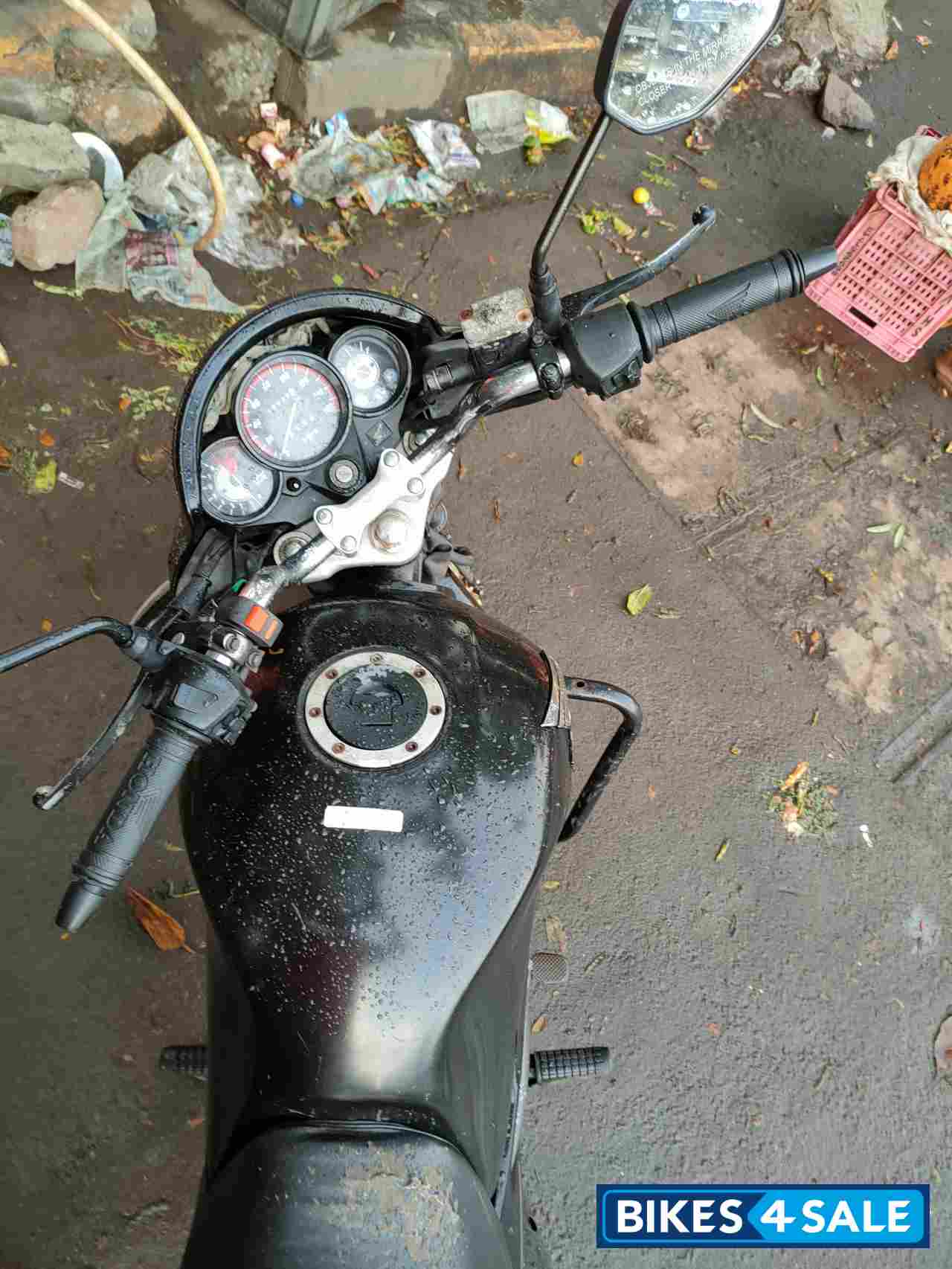 Black Honda CB Unicorn