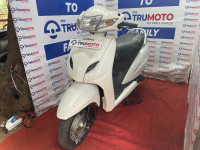 White Honda Activa 3G